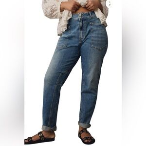 Anthropologie x Pilcro - The Wanderer Mid-Rise Relaxed-Leg Jeans Sz 32